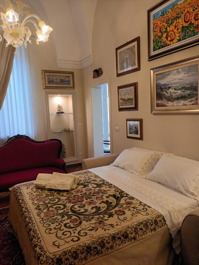 B&B Ai Due Santi Lecce Luaran gambar